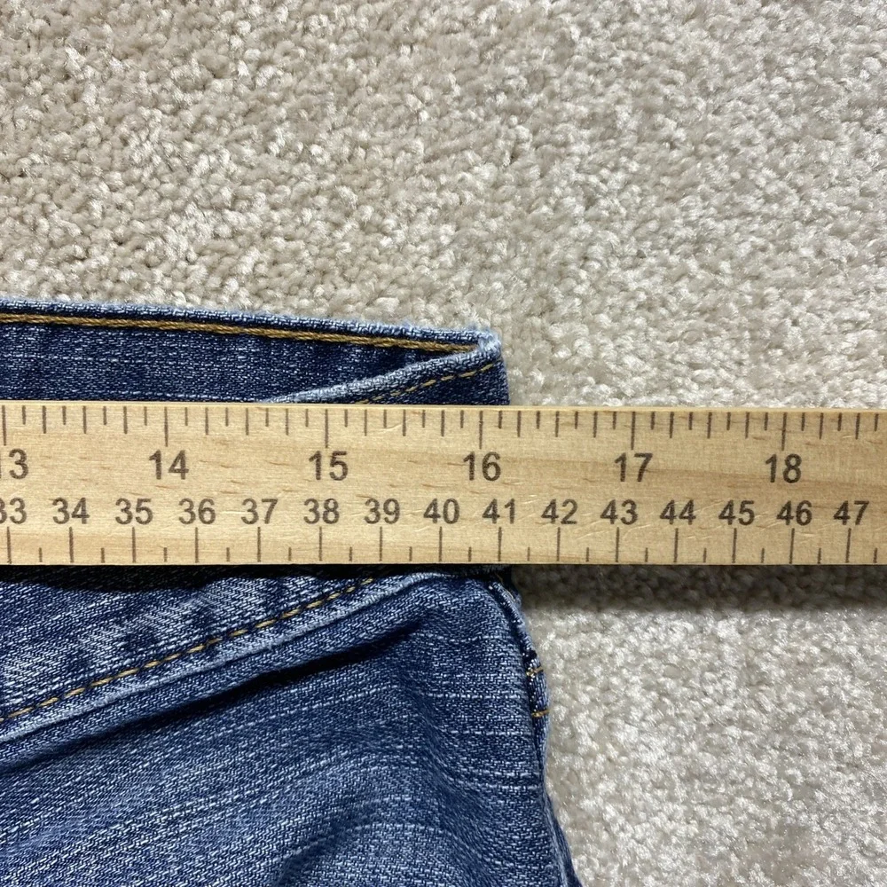 Levis‎ Jeans Mens 32x31 Blue 559 Mid Rise Western Denim Relaxed Straight Leg